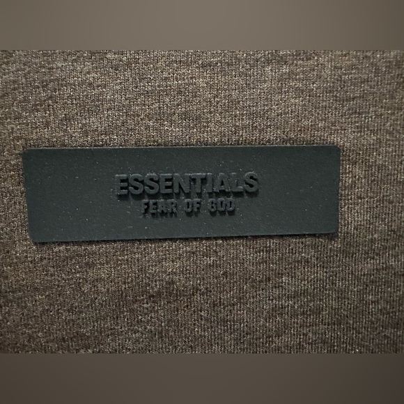 Essentials Fear of God T-shirt size Medium brown oversized NEW - Picture 4 of 14